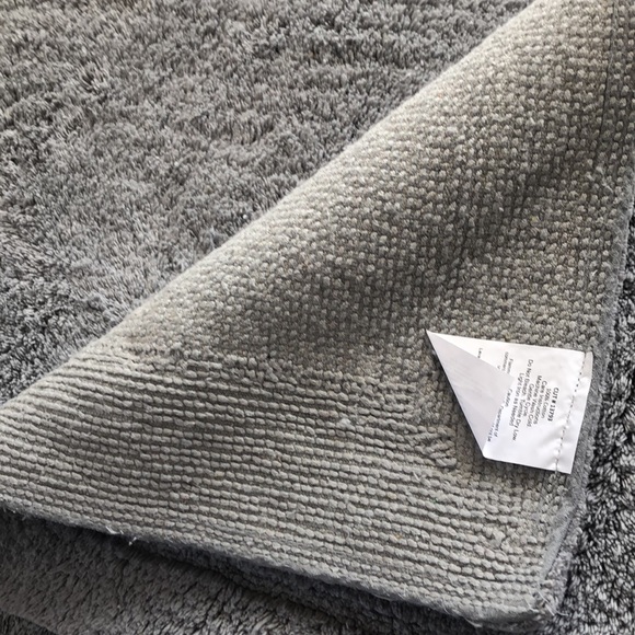 2 PIECE BATH RUGS / EMMERSON COLLECTION - Picture 3 of 7